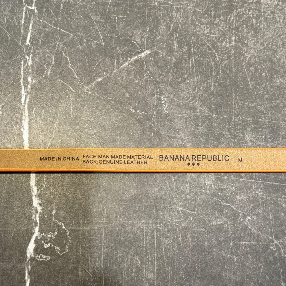 Womens Banana Republic Elephant Buckle Belt | Size 6-8 |‎ Orange Patent Leather